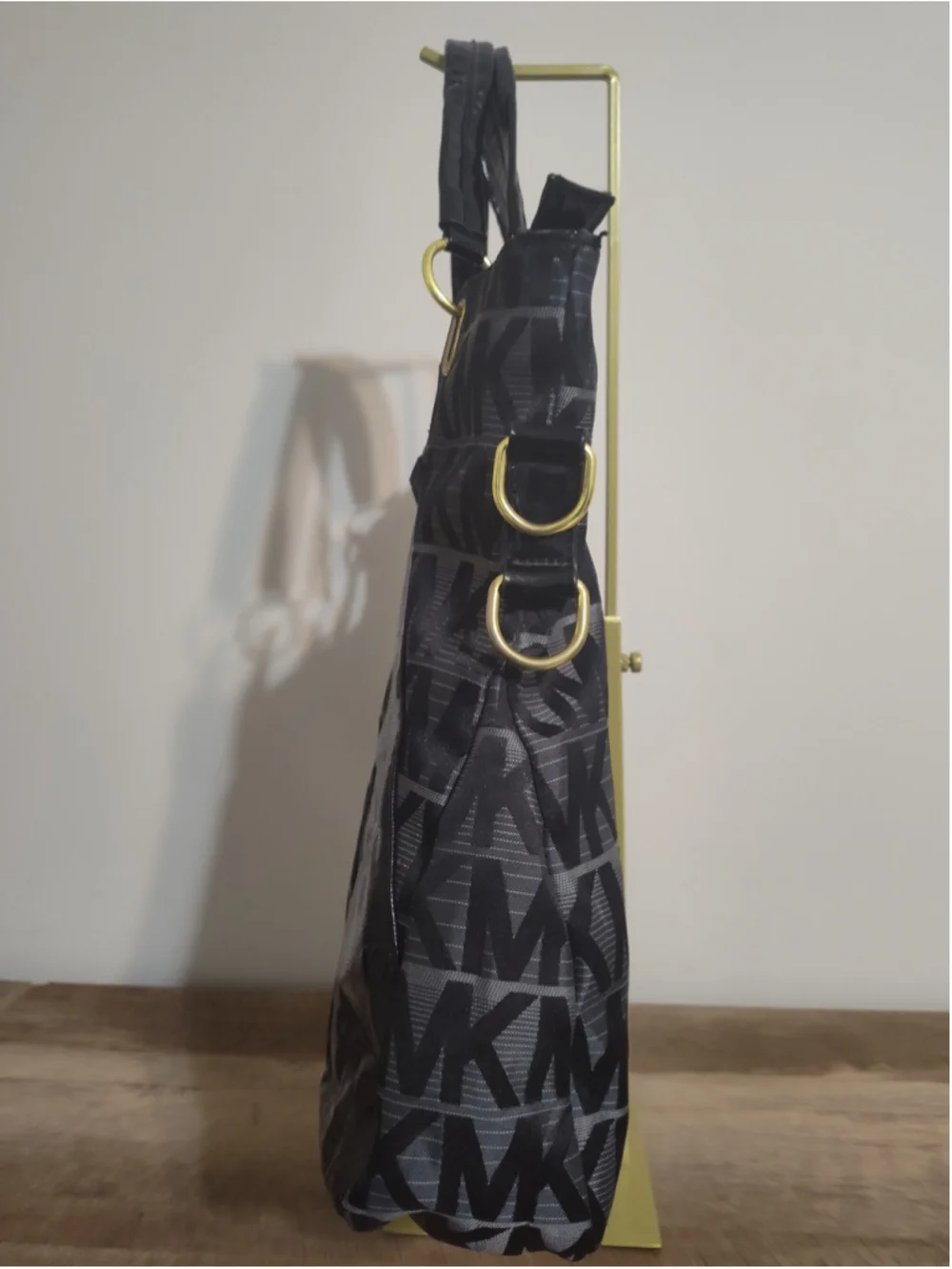 Women's Michael Kors Tote Bag One Size Black Gold